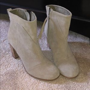 Beige TOMS boots